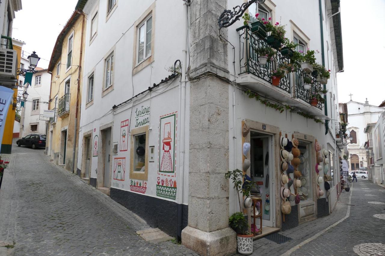 Guest House Eca - Centro Historico Leiria Luaran gambar